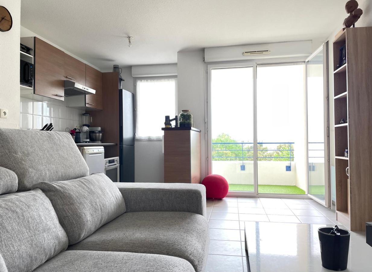 Piscine, Video-Projecteur, Parking Securise Poitiers Zewnętrze zdjęcie